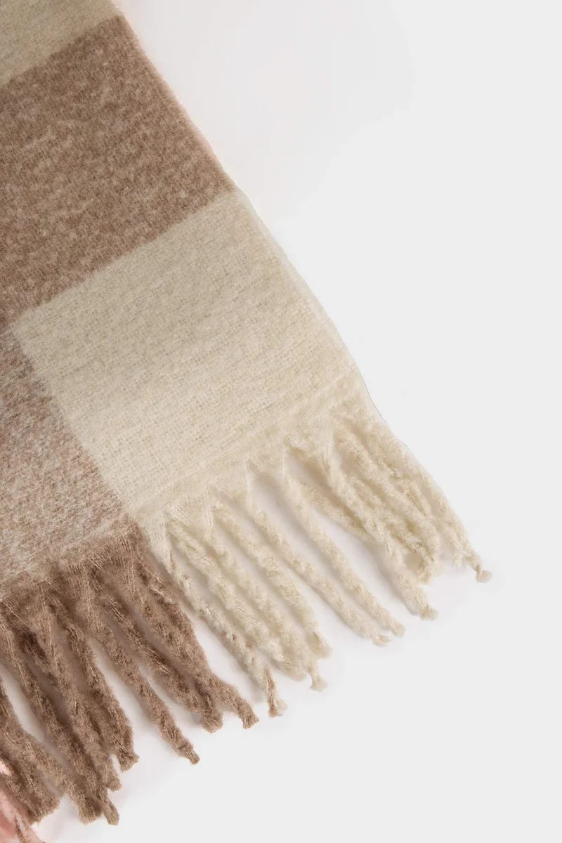Defacto  Woman Plaid Neck Scarf for Women | Best Price UAE