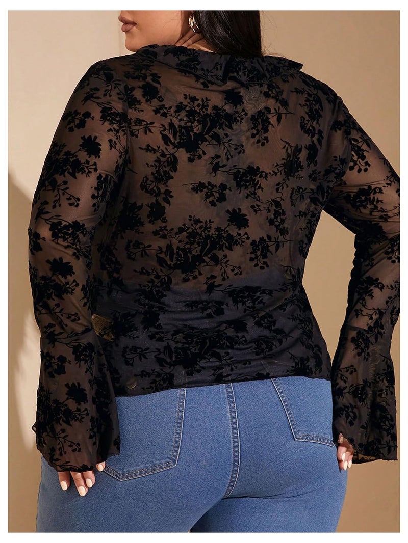 WDIRARA Women's Plus Size Floral Lace Sheer T Shirt Tie Front Long Bell Sleeve Tee Going Out Tops Black XX-Large Plus - Image 2