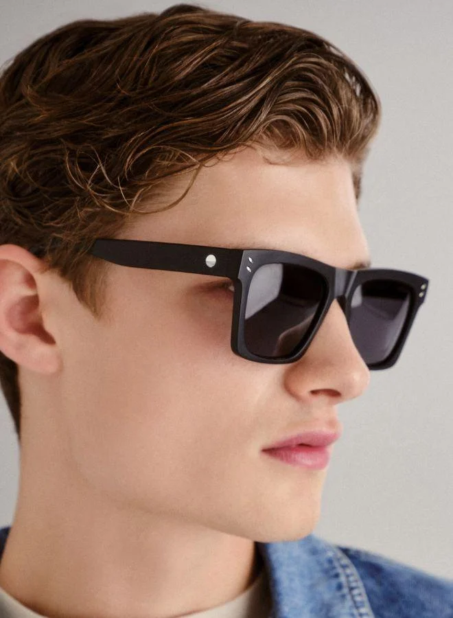 Solarized BOLD D-FRAME Luxury Sunglasses for Men & Women – High Quality Designer Eyewear, UV Protection, Stylish Frames, Timeless Elegance, and Fashionable Eye Shades