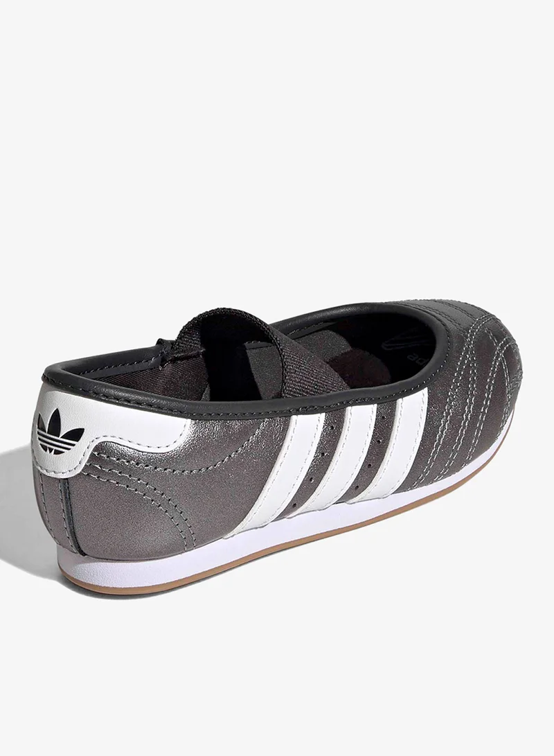 Adidas Originals CARBON/FTWWHT/GUM4 Kids Taekwondo Mj  | Best Price UAE