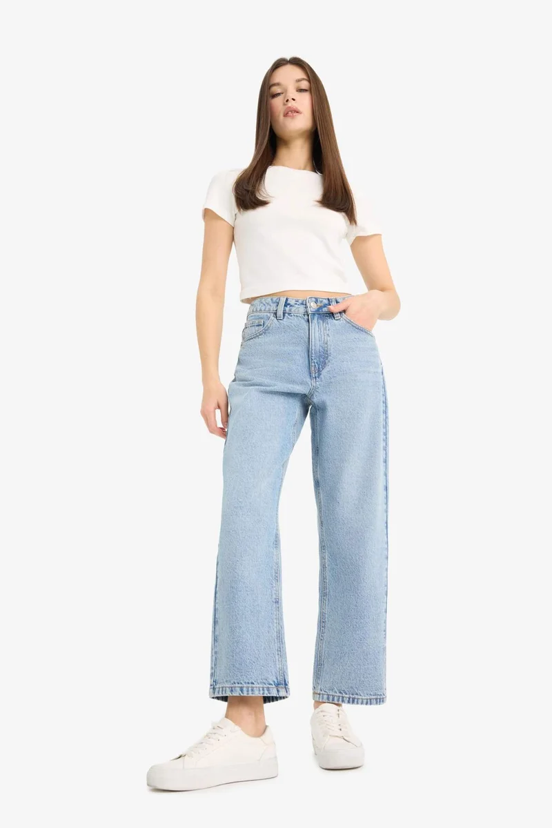 Straight Fit Regular Hem Jeans