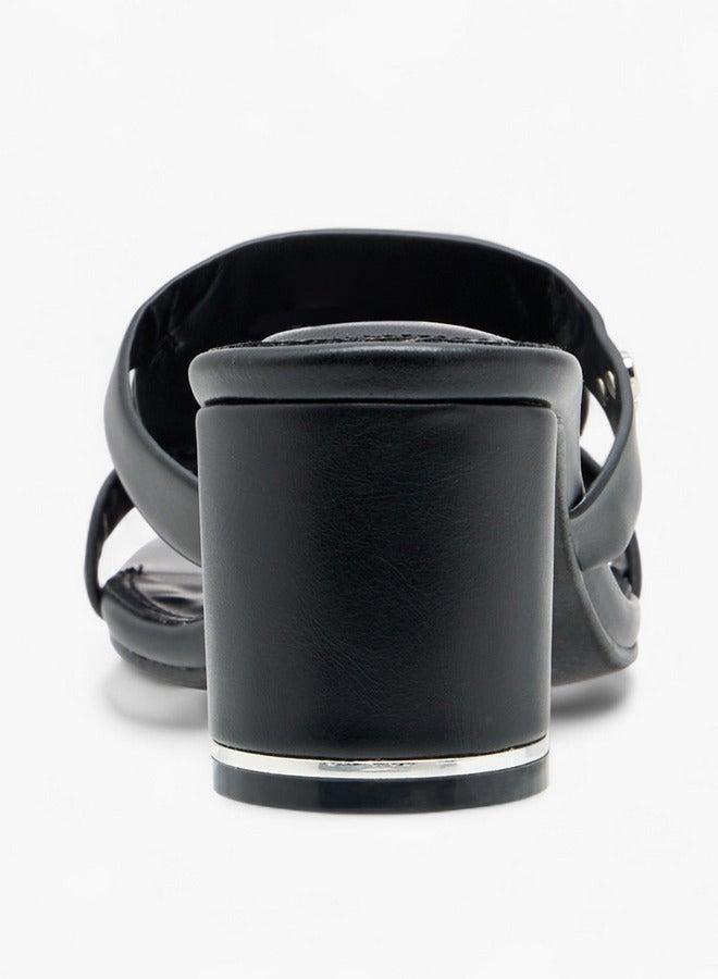 سيليست صنادل نسائية سهلة الارتداء بكعب عريض بنقوش بارزة - Image 5