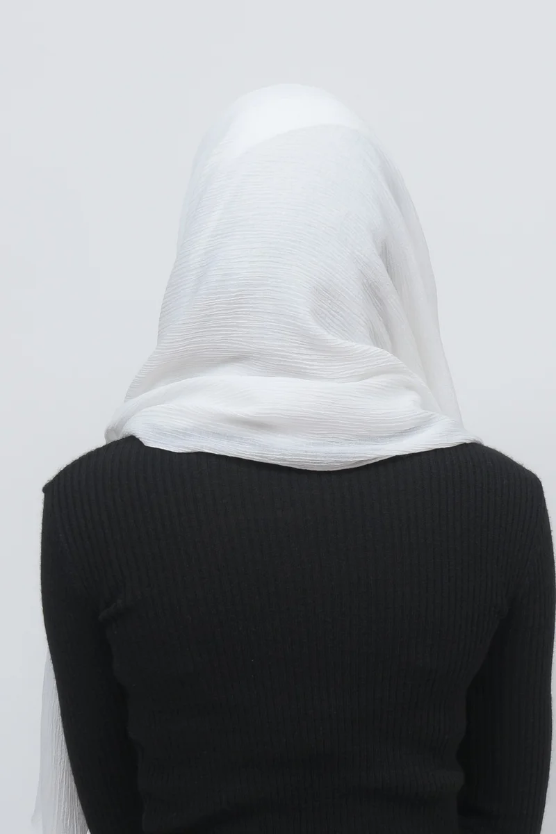 التوبة Women's Practical Wrinkled Crinkle Mira Hijab Shawl - Ecru