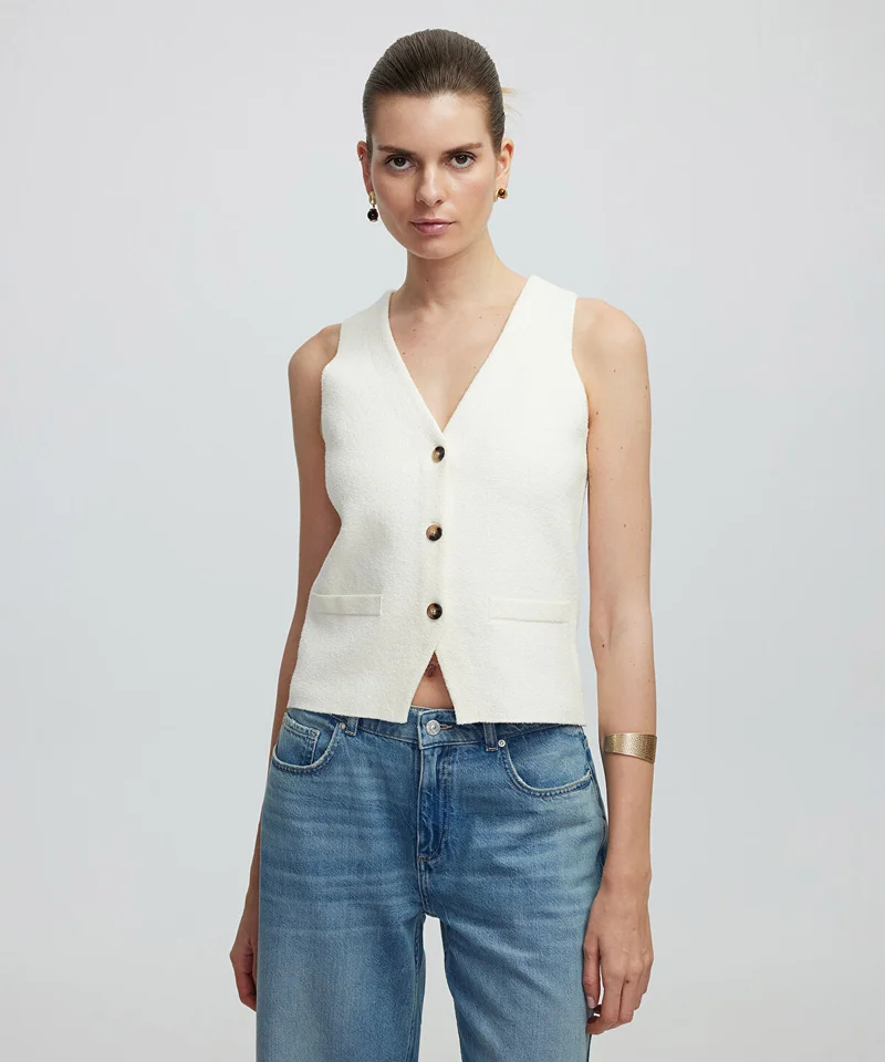 ابيكول Buttoned Knit Vest