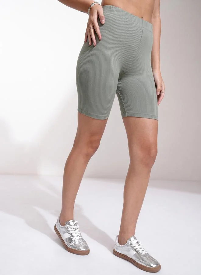 طوكيو توكيز شورتات طوكيو توكيز بقصة ضيقة وخصر مرتفع