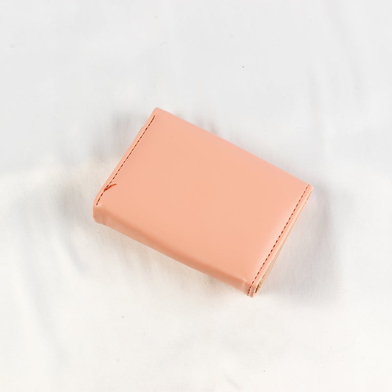 محفظة وحاملة بطاقات جلد بينك تحتوي على جيوب متعددة للنقود والبطاقات - Image 2