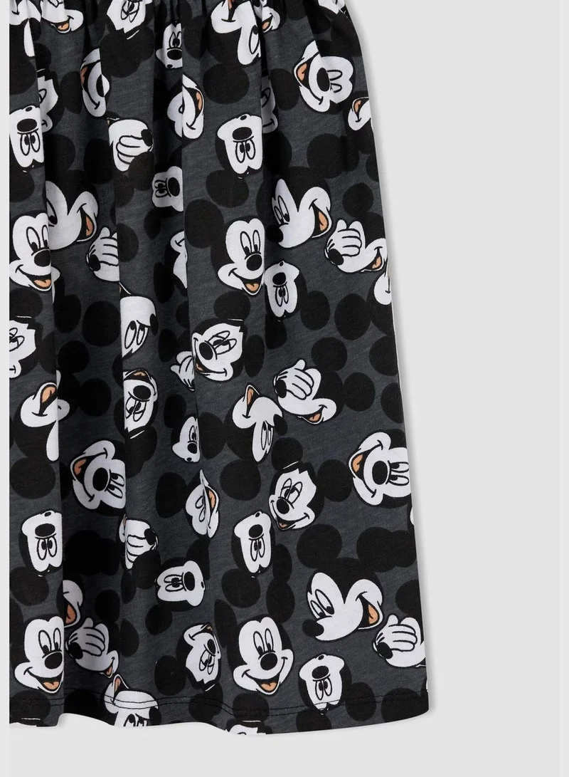 ديفاكتو فستان بقصة عادية وأكمام قصيرة بطبعة ميكي وميني للبنات