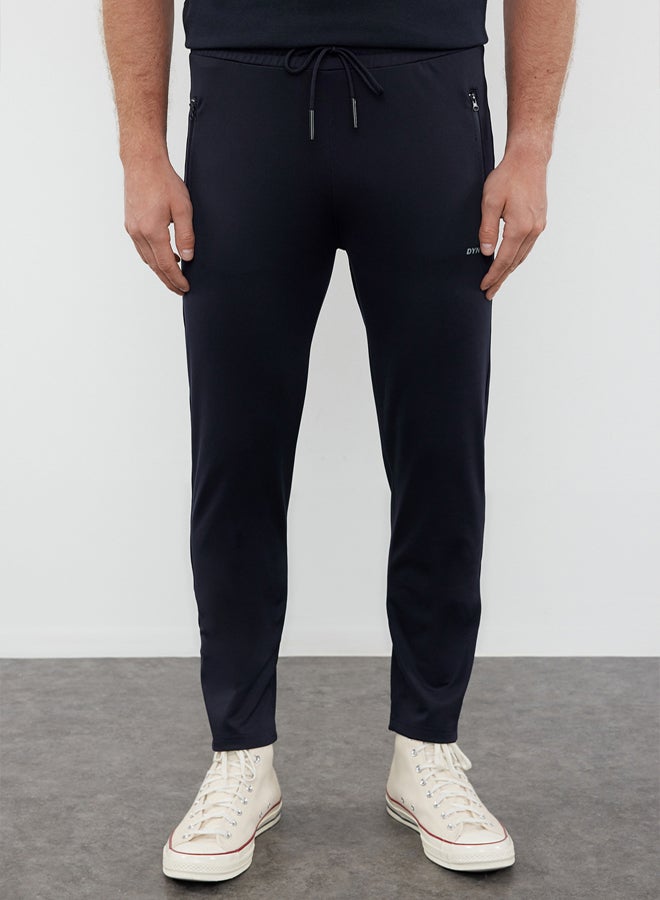 trendyol Black Slim/Slim Fit Zipper Pocket Sports Sweatpants TMNAW25EA00015 - Image 3