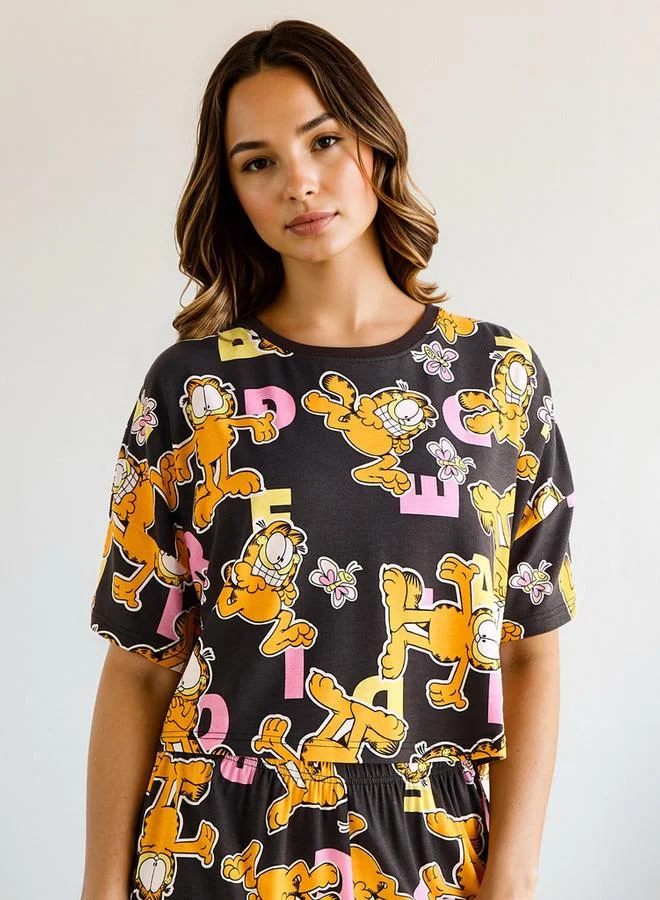 Splash FAV All-Over Garfield Print Shorts Set