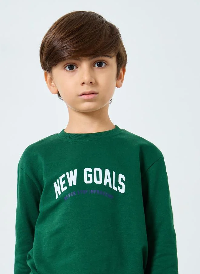 Styli Styli Boys Green Slogan Print Sweatshirt and Joggers Set