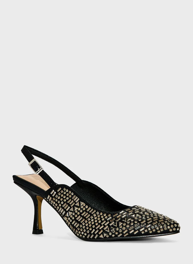 MENBUR Pointed Toe Strap Mid Heel Sandals