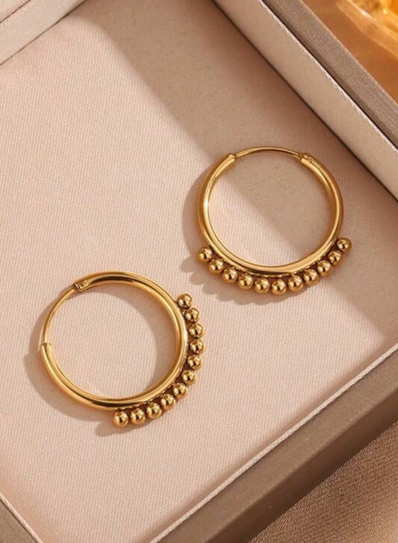 إيكوال حلق اذن نسائي دائري من الاستانلس ستيل أنيق وعالي الجودة باللون الذهبي - Image 1