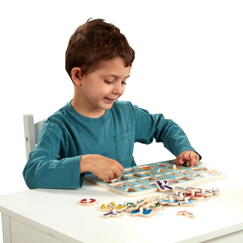 Melissa & Doug لعبة بازل خشبية بأحرف الأبجدية من ميليسا ودوج - كلاسيكيات ديزني (26 قطعة) - Image 3