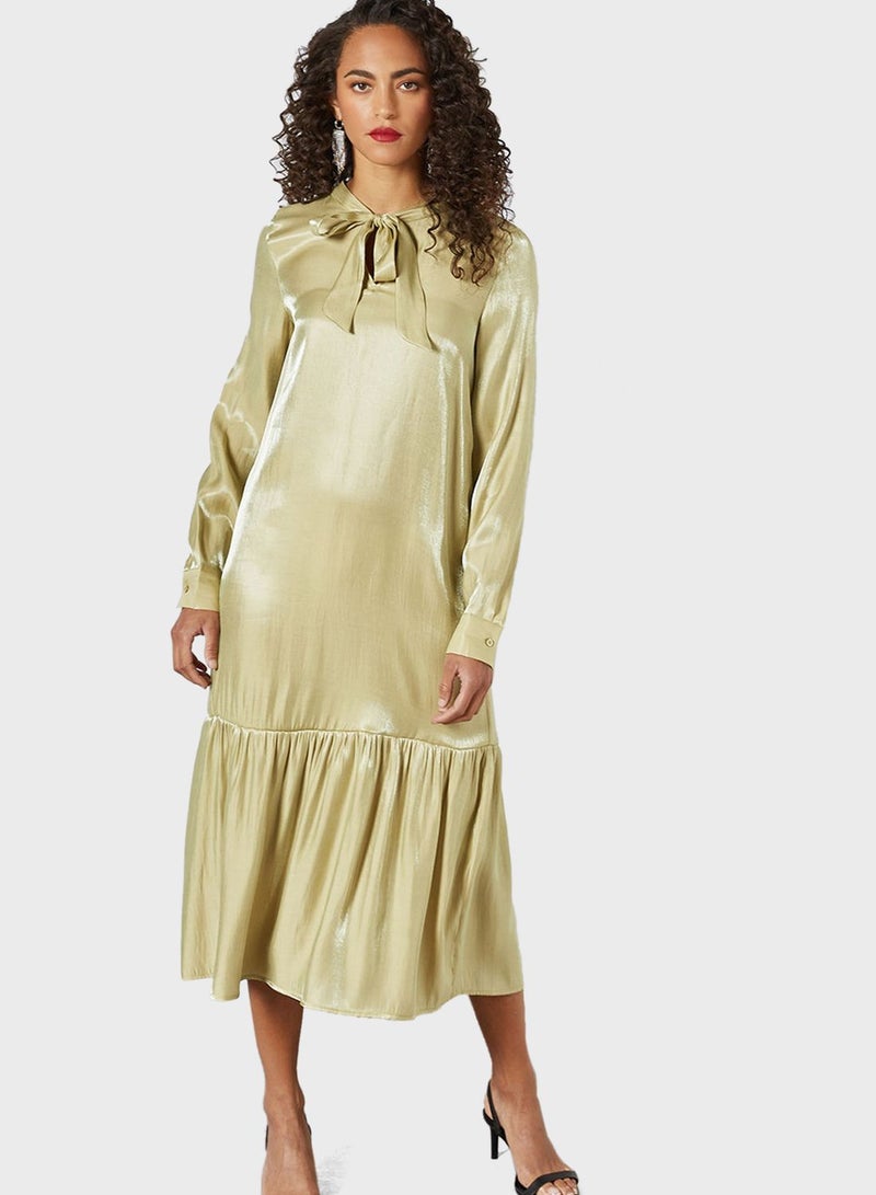 سيفي فور هانيا فستان باربطة ومزين بفتحة - Image 1