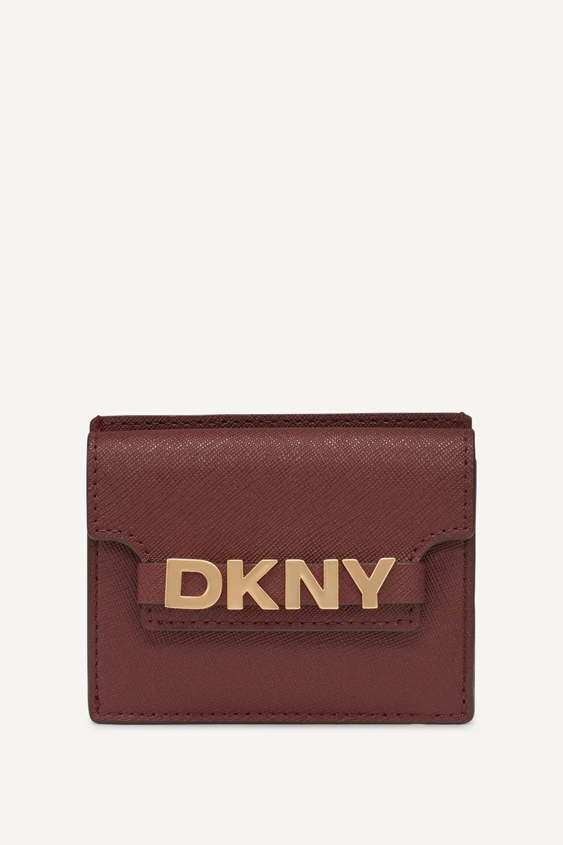د ك ن ي Avril Cardcase