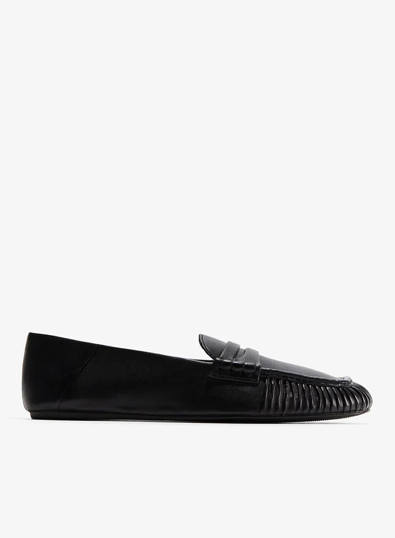 H&M Leather loafers