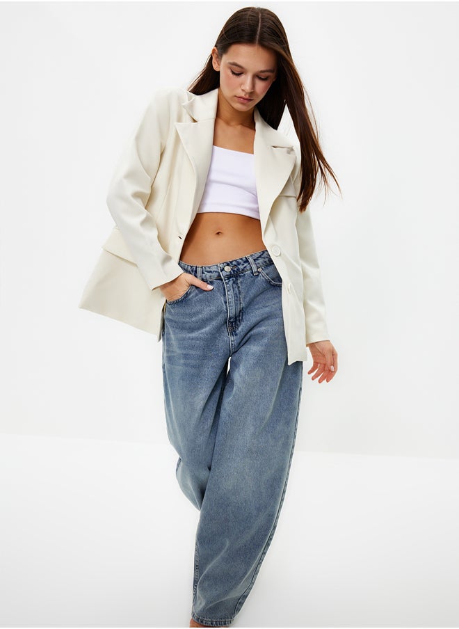trendyol White Oversize Lined Woven Blazer Jacket TWOSS22CE0077  - Image 2