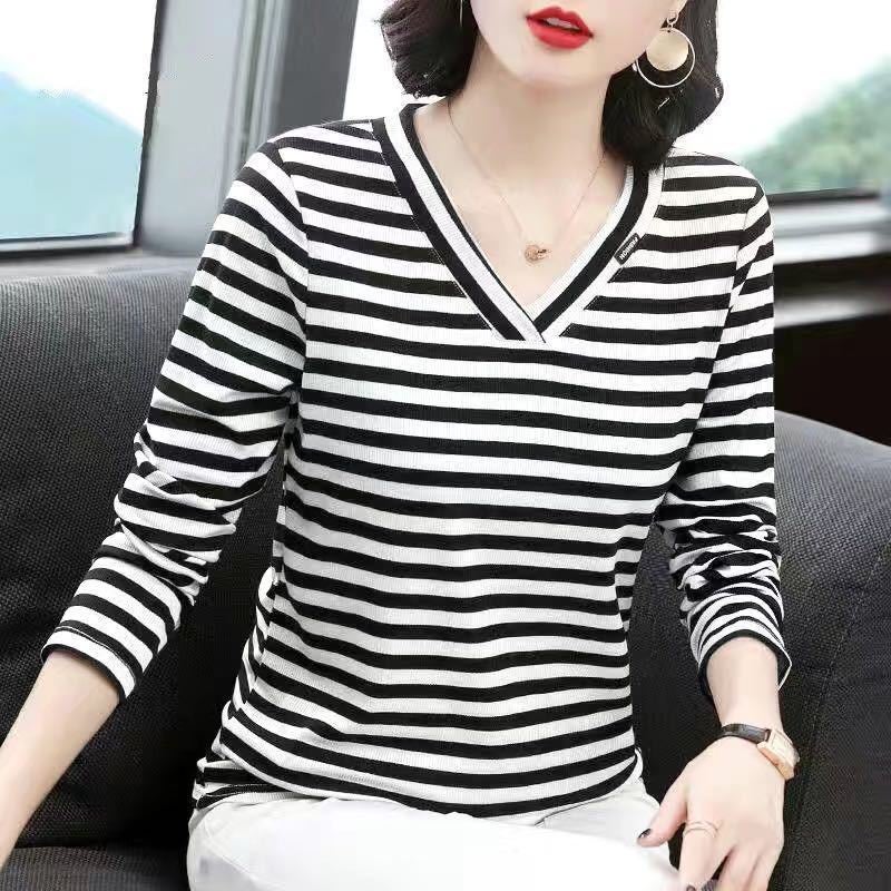 Cross-border Spring New Striped T-shirt Women's Top Korean Loose V-neck Mom Shirt plus size All-match Base Shirt - Image 3