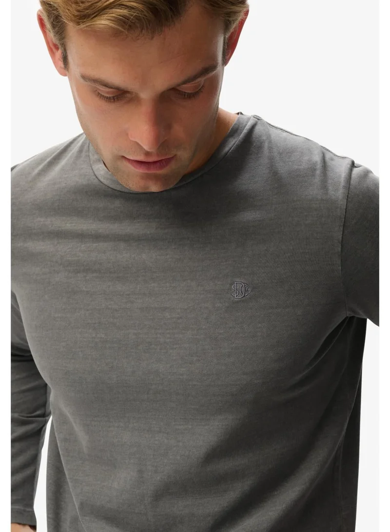 Superdry  Classic Essential Top for Men | Best Price UAE