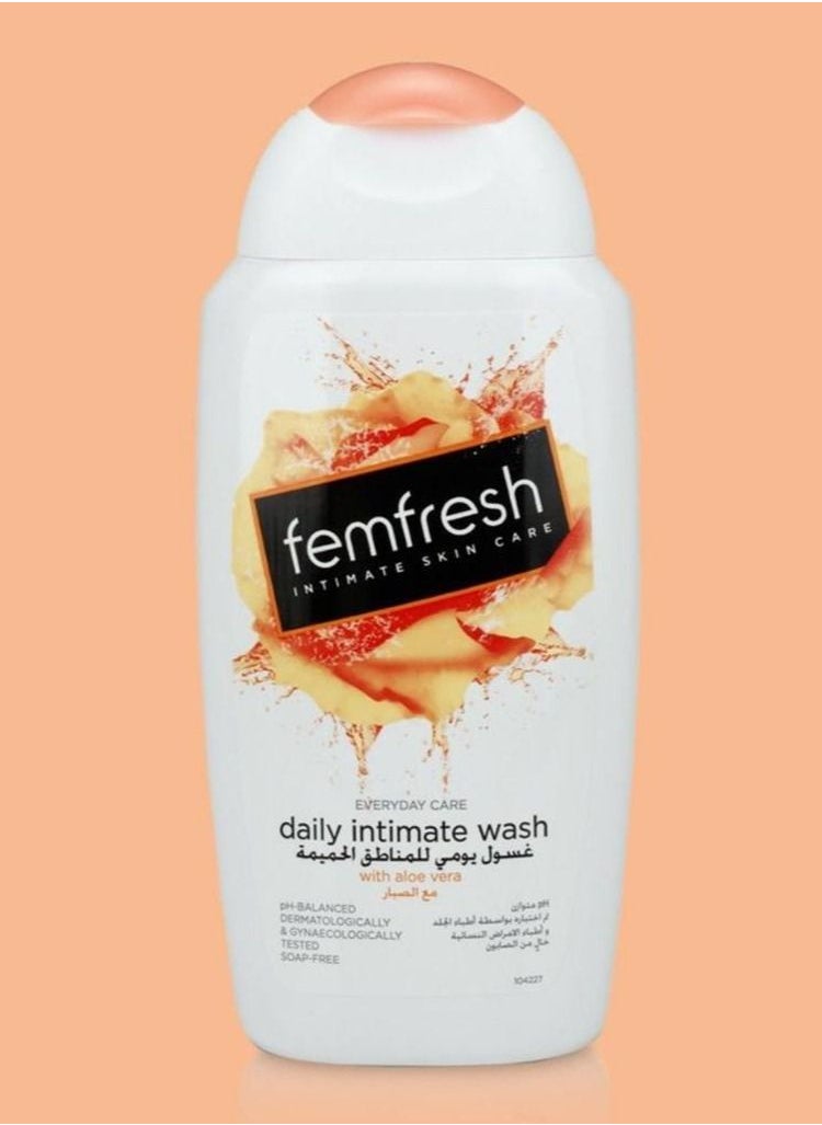 femfresh - daily intimate wash 250ml - Image 1