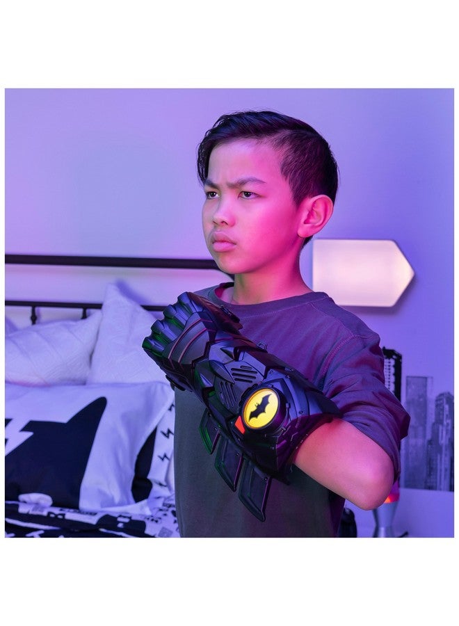 سبن ماستر باتمان، قفاز تفاعلي يحتوي على أكثر من 15 عبارة وصوتًا، ألعاب للأطفال للأولاد من سن 4 سنوات فما فوق - Image 3