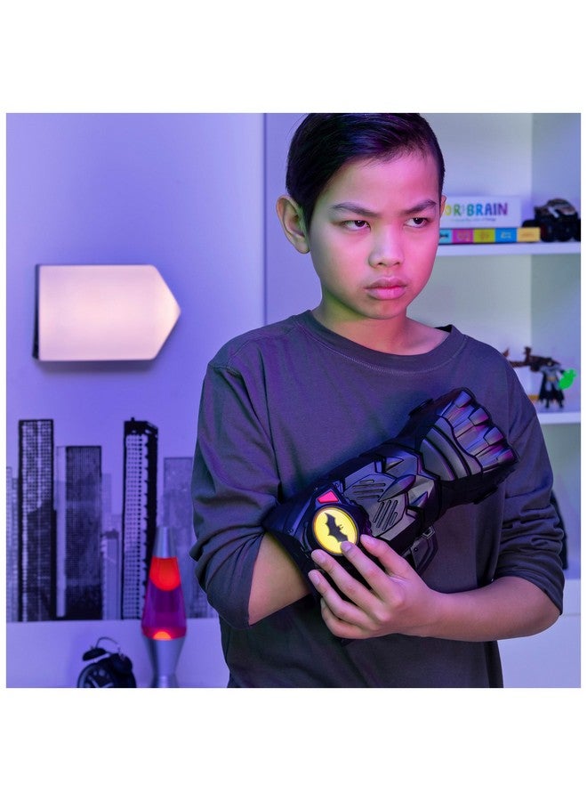 سبن ماستر باتمان، قفاز تفاعلي يحتوي على أكثر من 15 عبارة وصوتًا، ألعاب للأطفال للأولاد من سن 4 سنوات فما فوق - Image 4