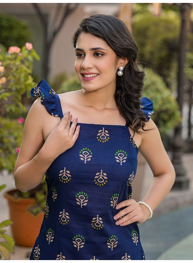 AKS AKS Ethnic Motifs Printed Square Neck Regular Pure Cotton Straight Kurta With Trousers  - Image 2