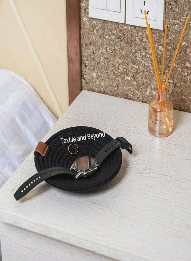 Textile and Beyond سلة تخزين ورق دائرية صغيرة من القطن المنسوج، بتصميم بوهيمي أنيق، مصنوعة من حبل، مثالية لتخزين الورق، أو كرف تخزين، أو سلة هدايا، أو صينية، أو دلو، أو منظم لأدوات غرفة الأطفال، أو كهدية للأطفال، أو لتخزين الألعاب، أو الفواكه، أو لتزيين غرفة المعيشة، أو الحمام، أو المطبخ، أو المكتب. - Image 3