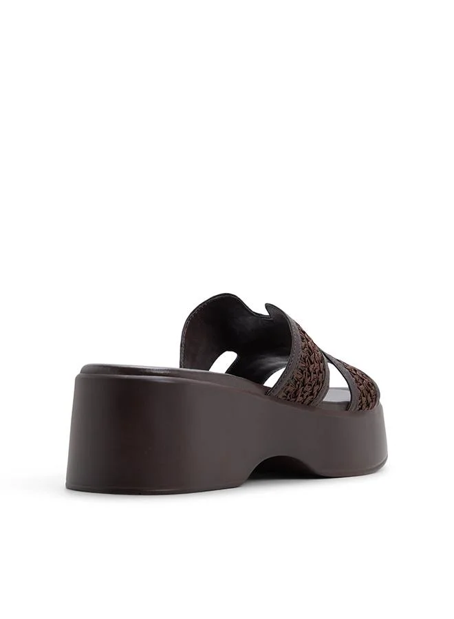 كول ات سبرنج Abilene Ladies Brown Wedge Sandals