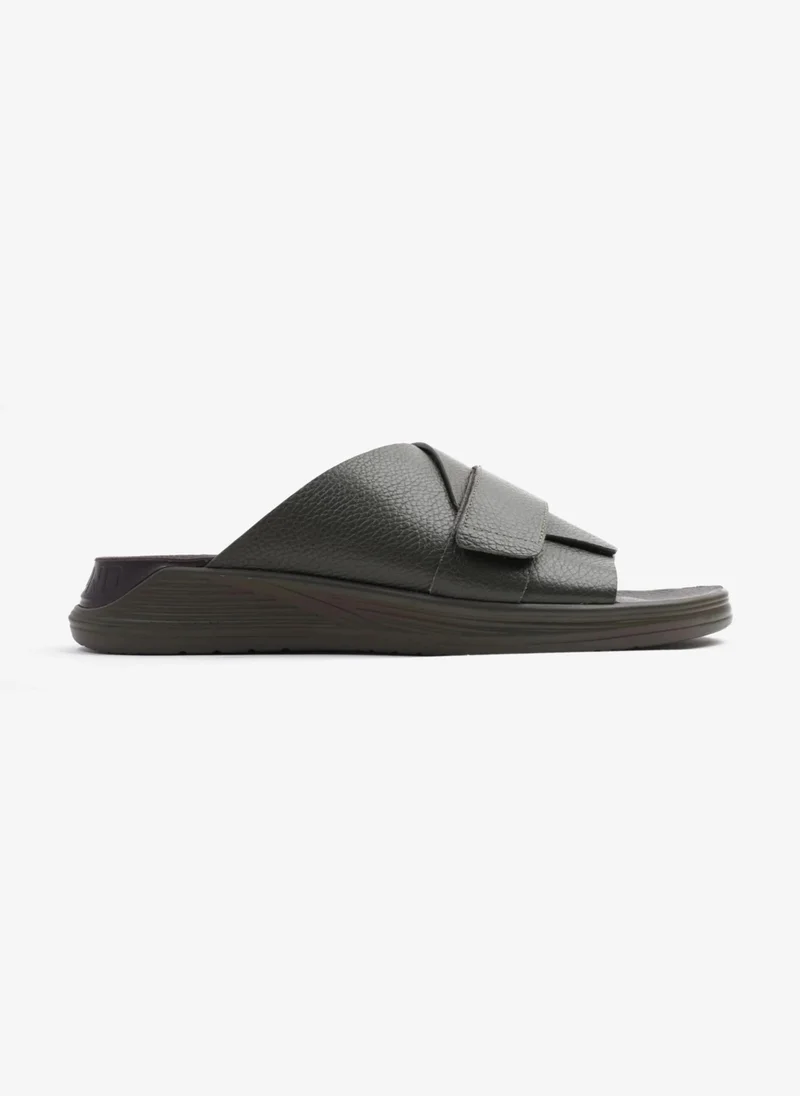 UOMO Cavalier UOMO CAVALIER WITH STRAPPY DESIGN SANDALS