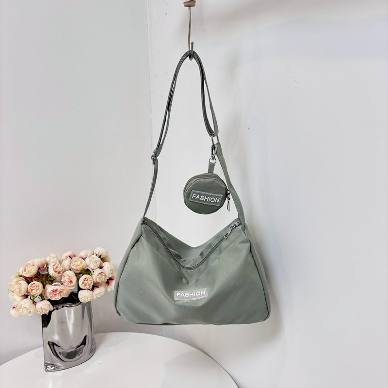 Large Capacity Canvas Bag Womens 2025 New Ins Style Shoulder Bag All-match Niche Design Small Square Bag Casual Green