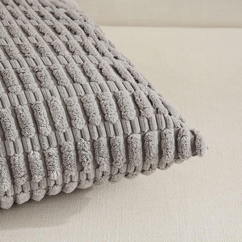 Fancy Homi فانسي هومي 2 عبوات أغطية وسائد زخرفية سوداء قابلة للرمي مقاس 26×26 بوصة لغرفة المعيشة والأريكة والسرير والأريكة، ديكور منزلي ريفي مزرعة بوهو، وسادة مخملية مخططة ناعمة مربعة مقاس 66×66 سم - Image 4