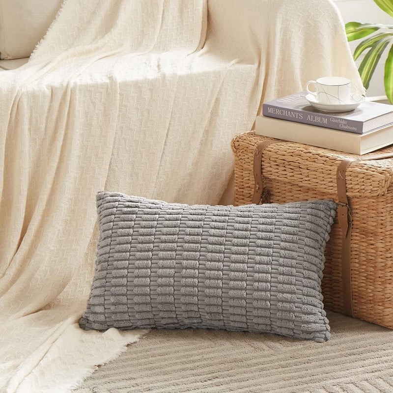 Fancy Homi فانسي هومي 2 عبوات أغطية وسائد زخرفية سوداء قابلة للرمي مقاس 26×26 بوصة لغرفة المعيشة والأريكة والسرير والأريكة، ديكور منزلي ريفي مزرعة بوهو، وسادة مخملية مخططة ناعمة مربعة مقاس 66×66 سم - Image 2