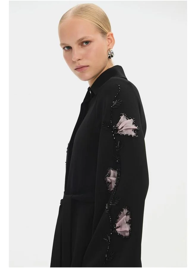 جون June Women Embroidered Detailed Abaya Black