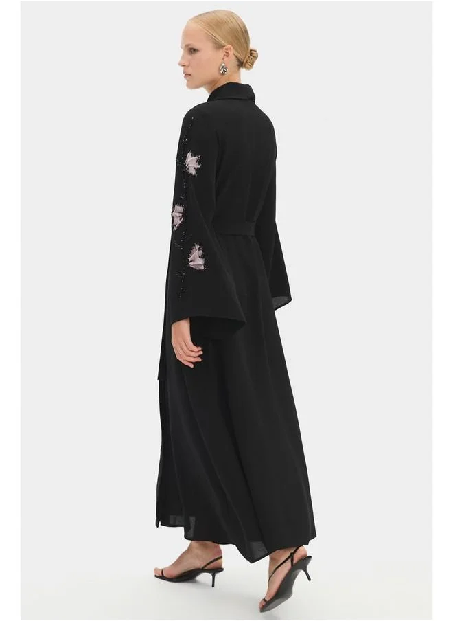 جون June Women Embroidered Detailed Abaya Black