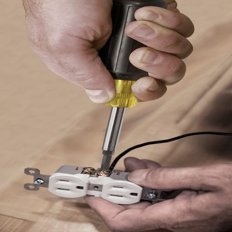 Klein Tools Klein Tools 32476 5-In-1 Multi-Bit Screwdriver / Nut Driver with 2 Slotted, 2 Philips, and 1 Nut Driver Tip  - Image 3