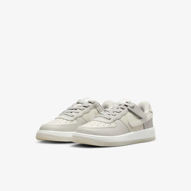 Nike Kids' Force 1 Low LV8 EasyOn Shoes