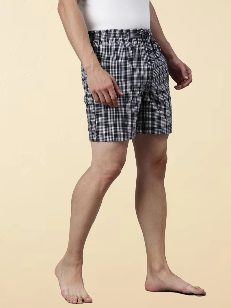 جوفن شورت رجالي كاروهات كحلي وأبيض