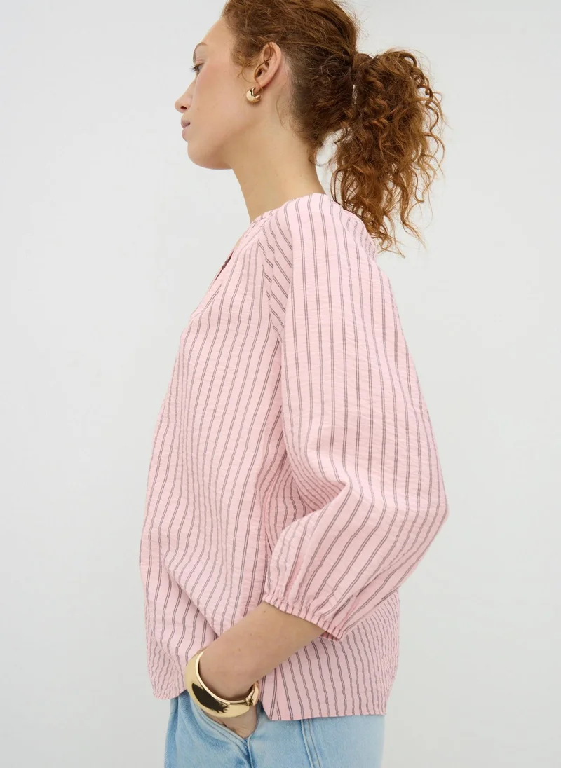 ماتلان Pink Stripe 3/4 Sleeve Popover Blouse