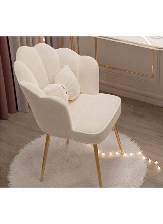 Round Flower Petal Shaped Cushion Chair With Golden Legs - pzsku/Z960089E7D282978F3276Z/45/_/1704365445/55289eb6-4a83-4b45-a931-a3e8314a70e8