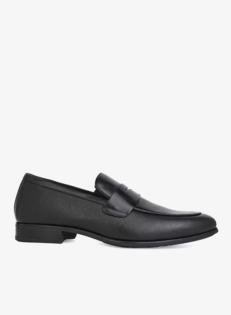 دوتشيني Men Textured Leather Loafers