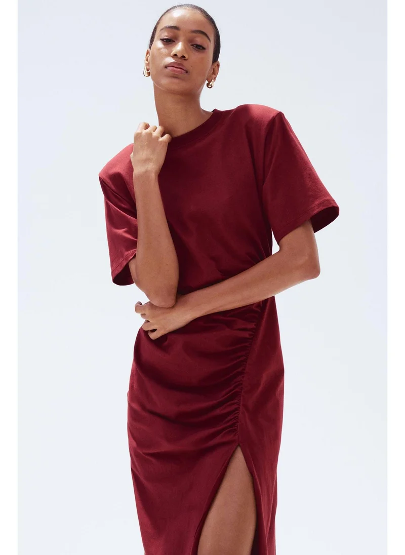 H&M Shoulder-pad T-shirt dress