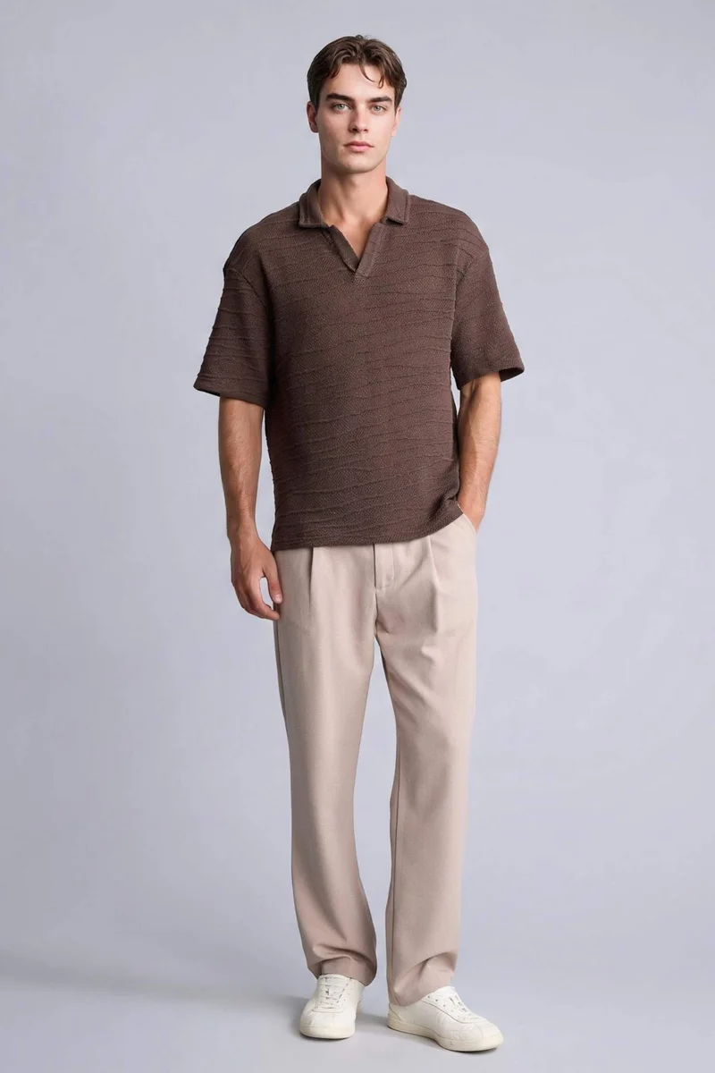 ديفاكتو Boxy Fit Polo Collar Short Sleeve Polo T-Shirt