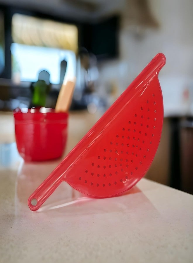 Bexter Handheld Plastic Pot Drainer, Noodle & Pasta Strainer with Handle – Fits up to 9" Pots, Red - Image 4