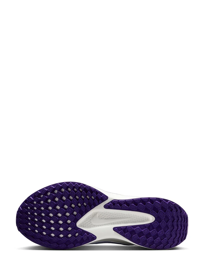 Nike Quest 6