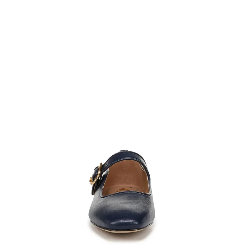 سام إيدلمان Michaela Mary Jane Flat