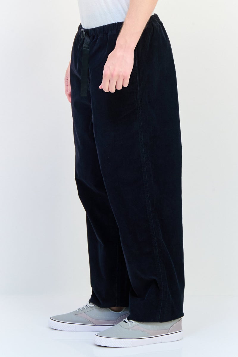 Levi's Men Regular Fit Textured Corduroy Pants, Black  - Image 2