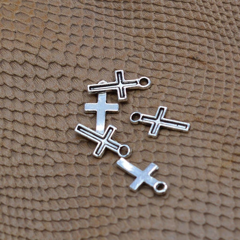 klarako 200 Pieces Cross Tibetan Silver DIY Charms Pendant for Necklace Bracelet Wedding DIY Craft Making Accessory - Image 5