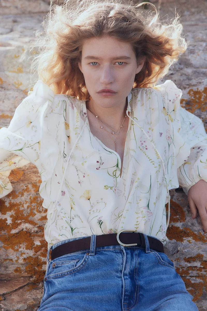 H&M Flounce-trimmed blouse