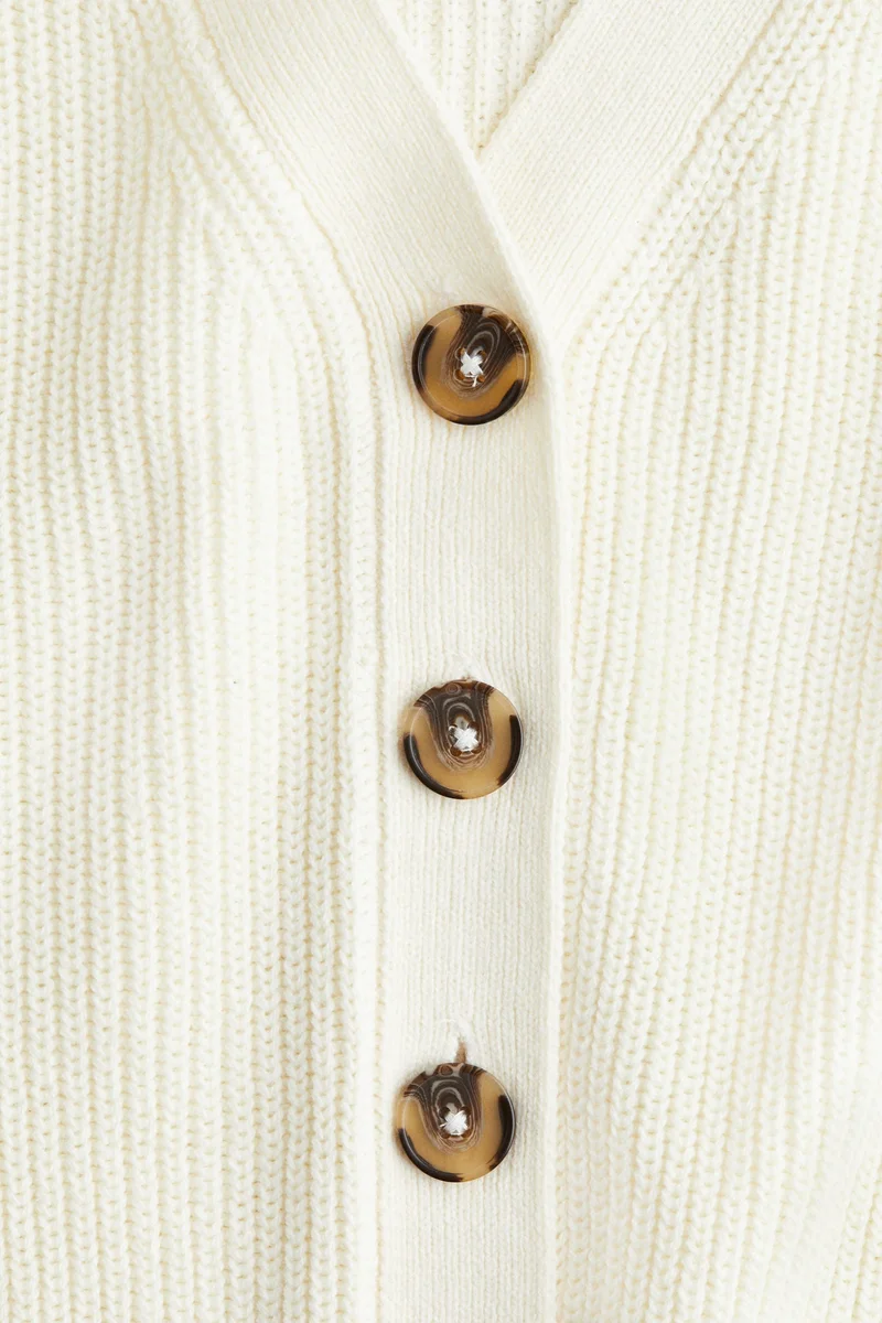 اتش اند ام كارديغان محبوك بتصميم مرن